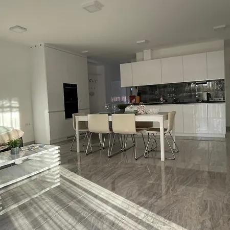 Bb Riviera Apartment